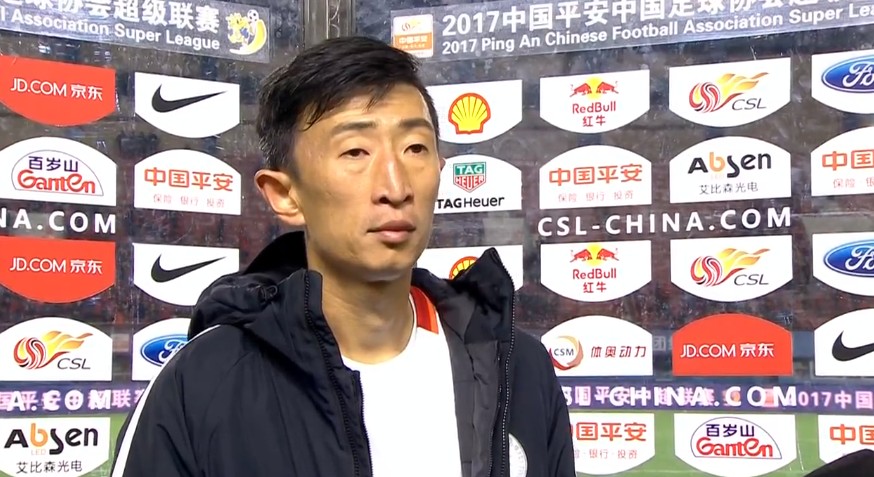 首节之争两队都有状态火热的球员，青岛这边王睿泽延续近期火热势头首节就拿到14分，辽宁这边则是赵继伟和莫兰德内外连线确立起微弱优势，不过辽宁虽然一直占优但始终无法彻底拉开比分，直到次节末段一波7-0的小高潮才将比分拉开至10分，不过辽宁自己最后2分钟的熄火没能继续扩大优势，青岛连拿4分追至6分进入下半场。